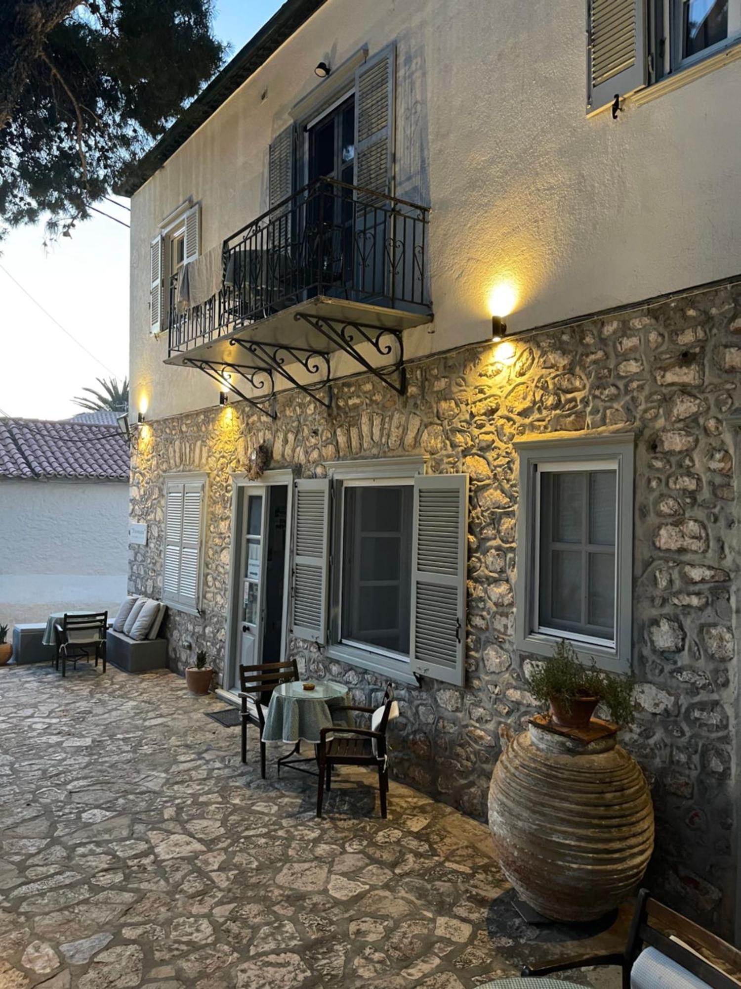 Piteoussa Rooms Ídra Kültér fotó